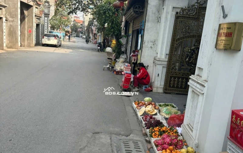 Bán nhà Cấp 4 Đặng Vũ Hỷ- Phân Lô- Ô tô -40m2 nhỉnh 6 tỷ(Thương lượng)